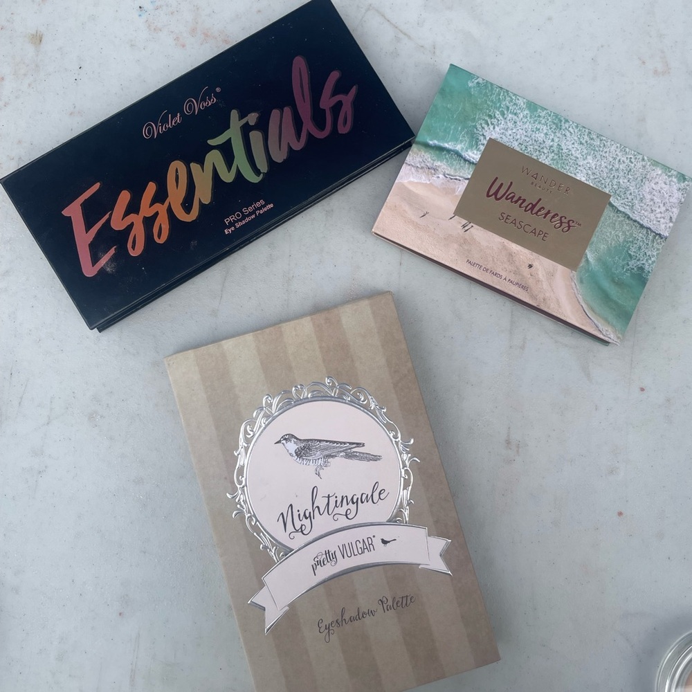Violet Voss Essentials PRO Series Palette